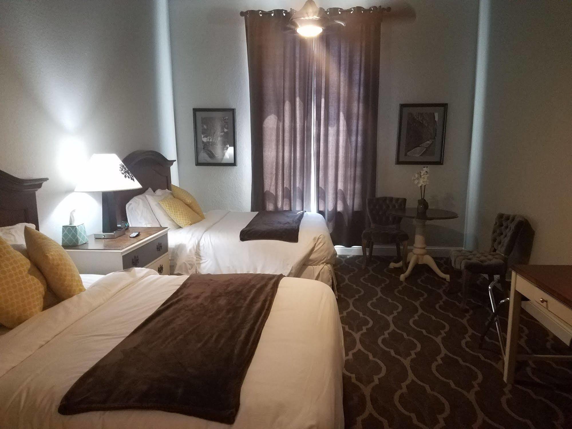 The Dilworth Inn Gonzales Экстерьер фото