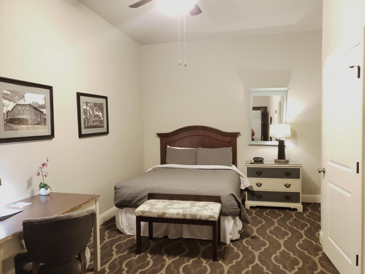 The Dilworth Inn Gonzales Экстерьер фото